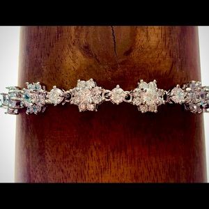 *SOLD* Beautiful Sparkling Rosette Bracelet